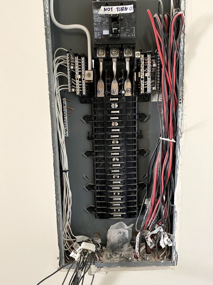 Fully wired residential breaker panel